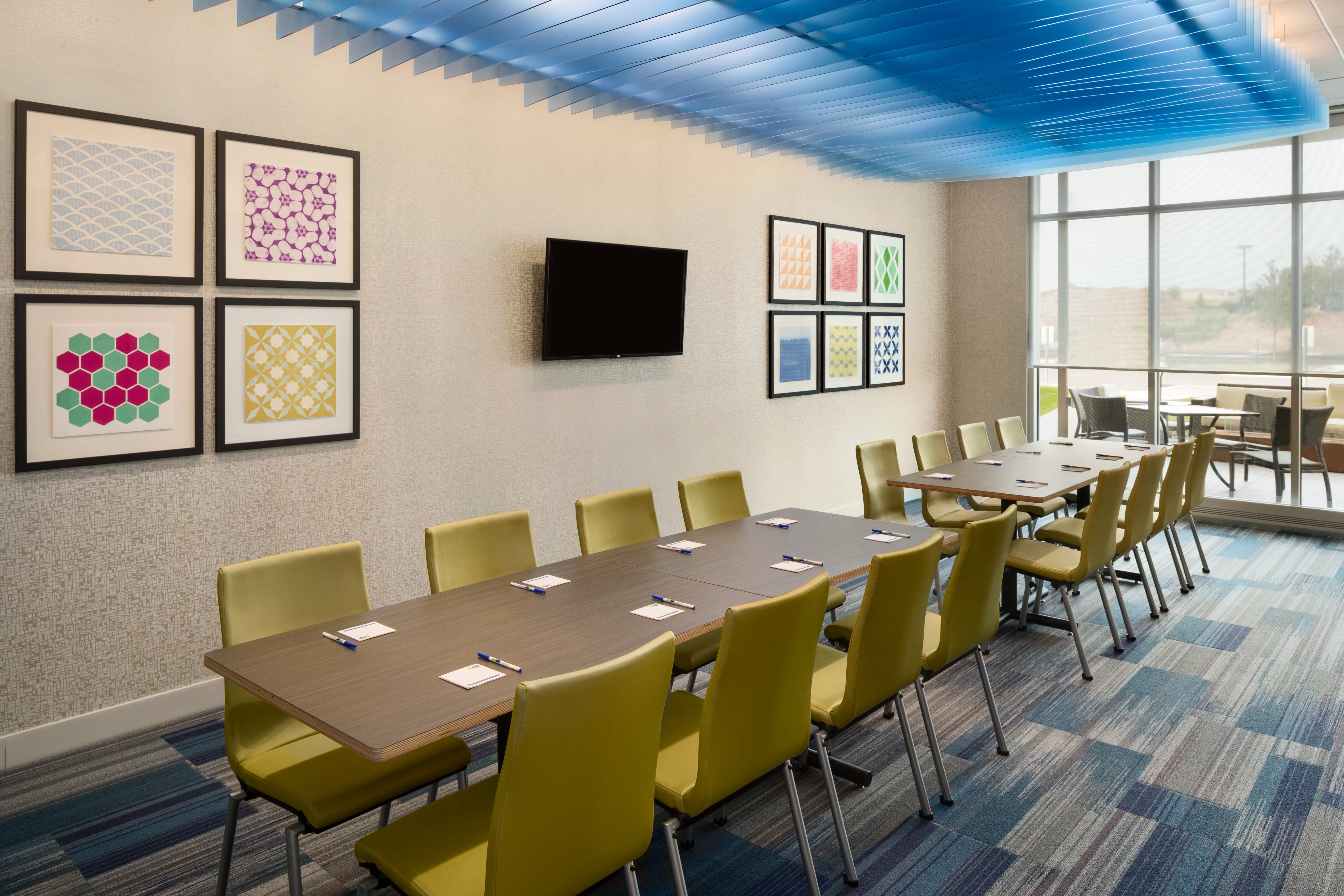 Holiday Inn Express And Suites Duluth North Miller Hill 46/59