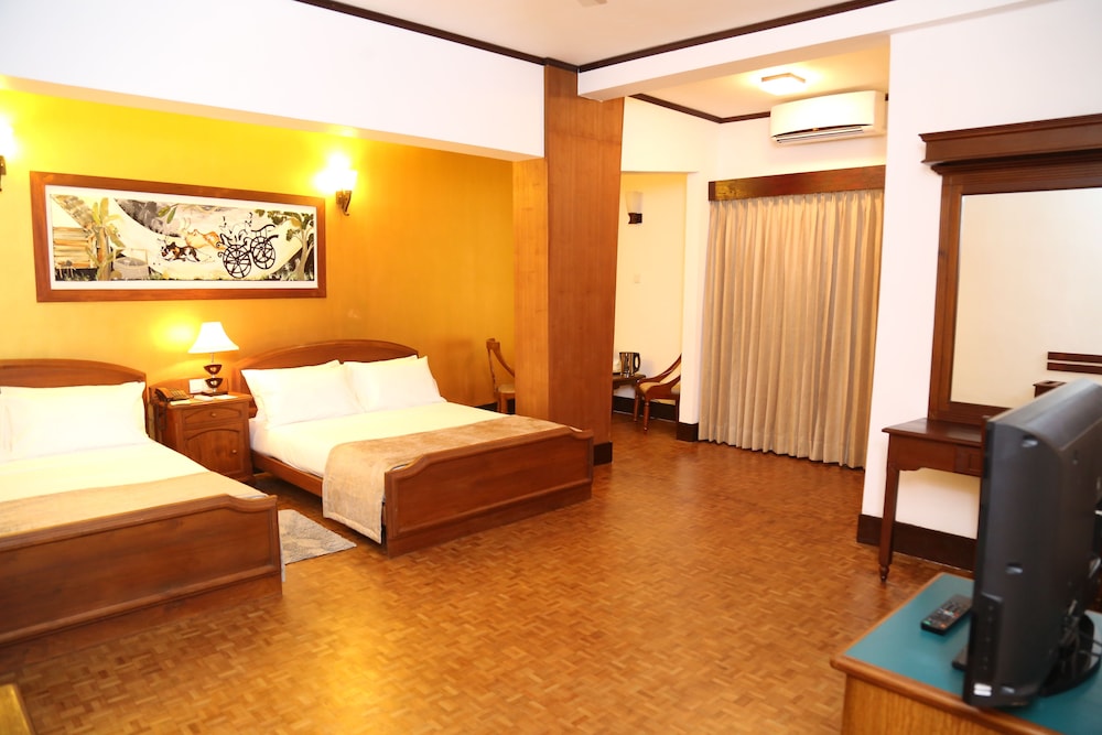 Hotel Sapphire 15/48