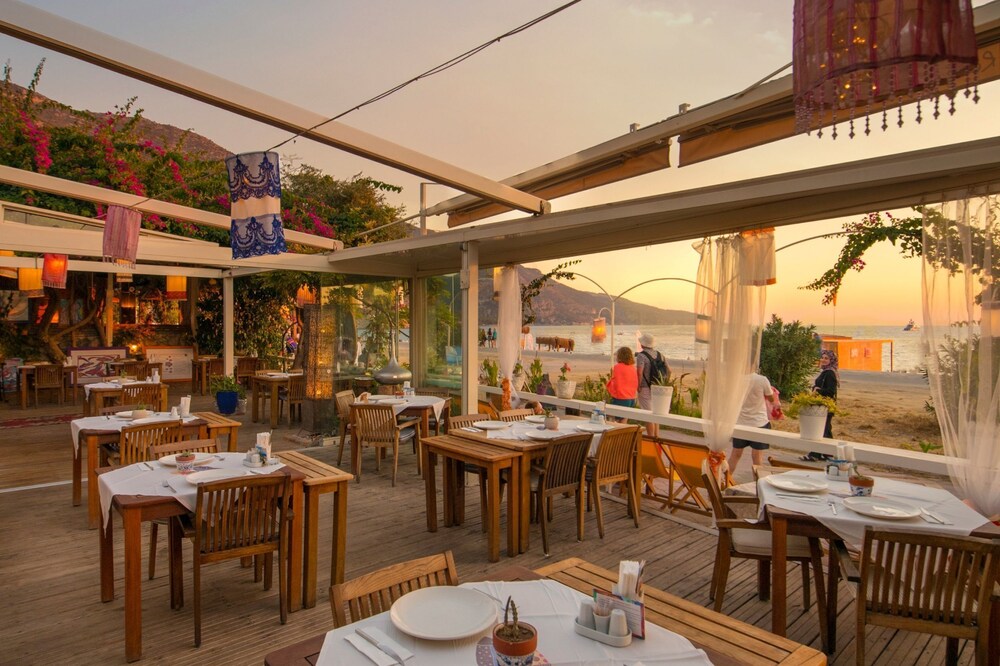 Oyster Residence - Adults Only 60/71