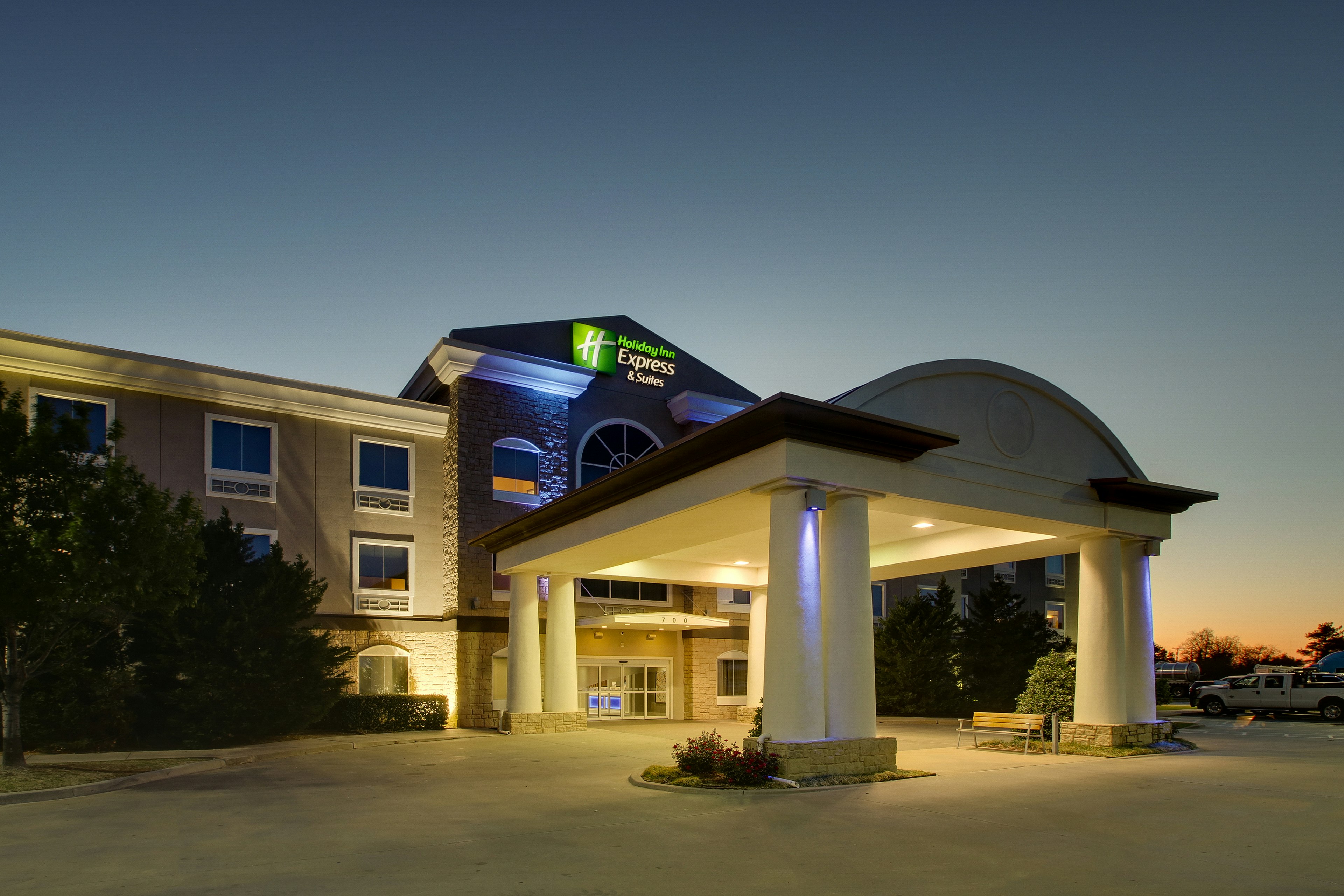Holiday Inn Express Hotel & Suites Vernon College Area (HWY 287) 2/48