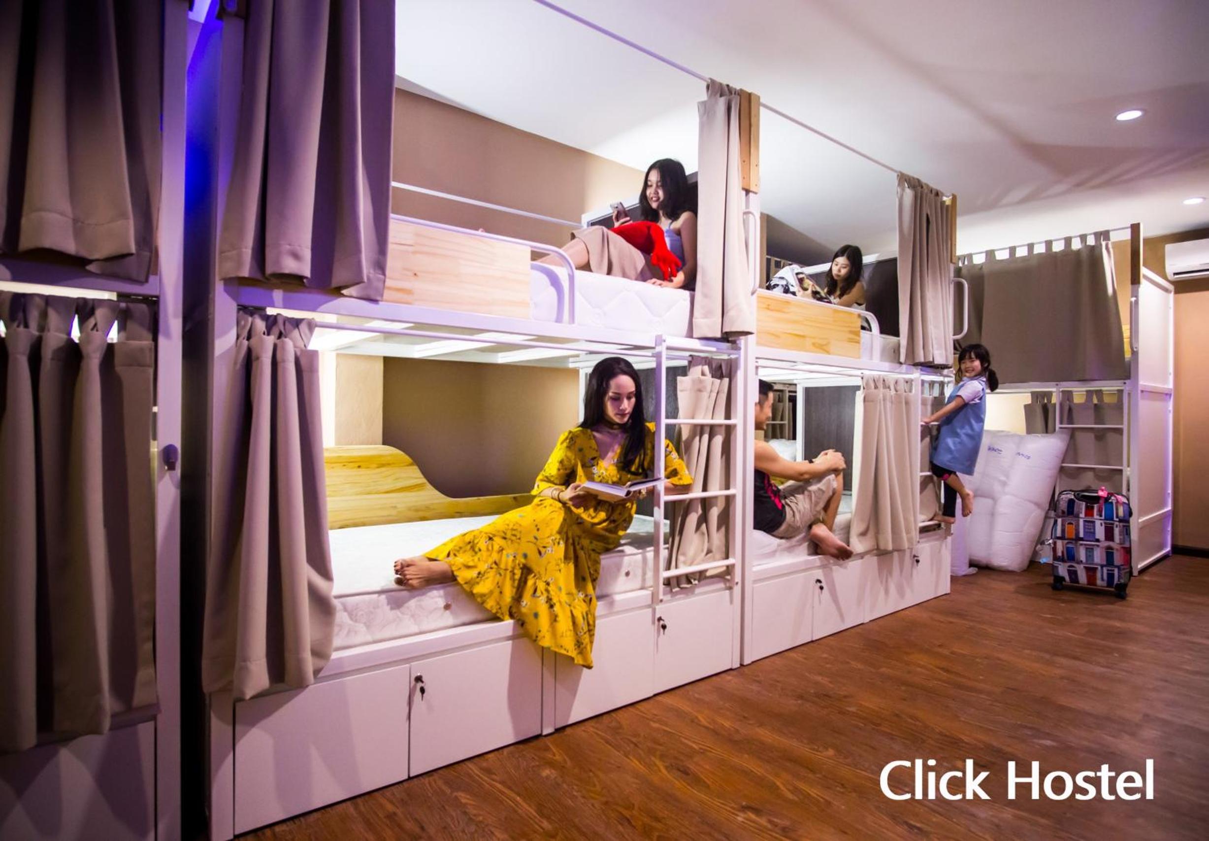 Female Dorm, 12 Beds