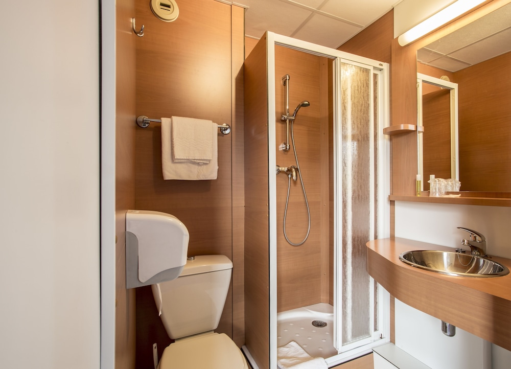 STANDARD, TRIPLE, 3 BEDS
