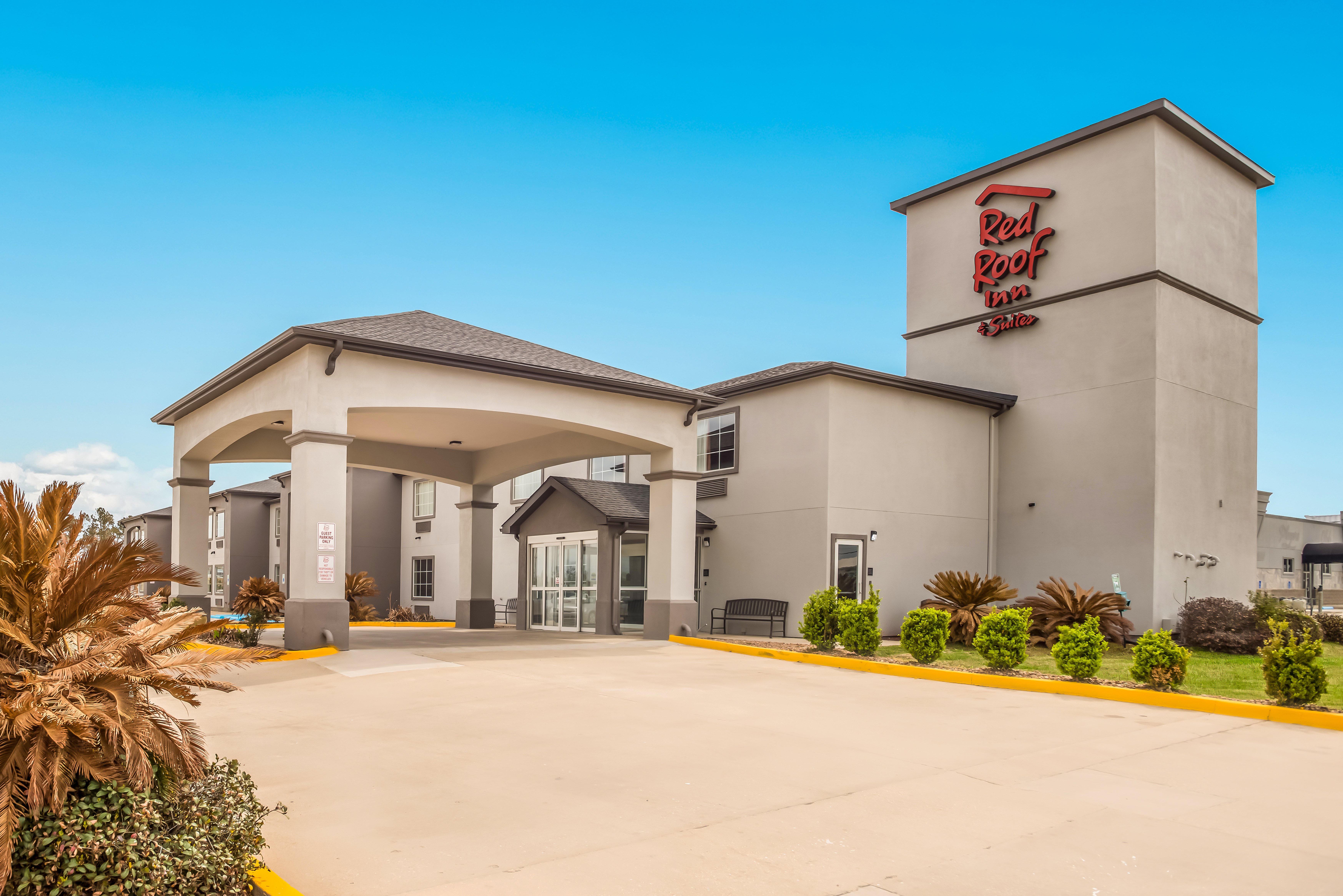 Red Roof Inn & Suites Lake Charles 6/43