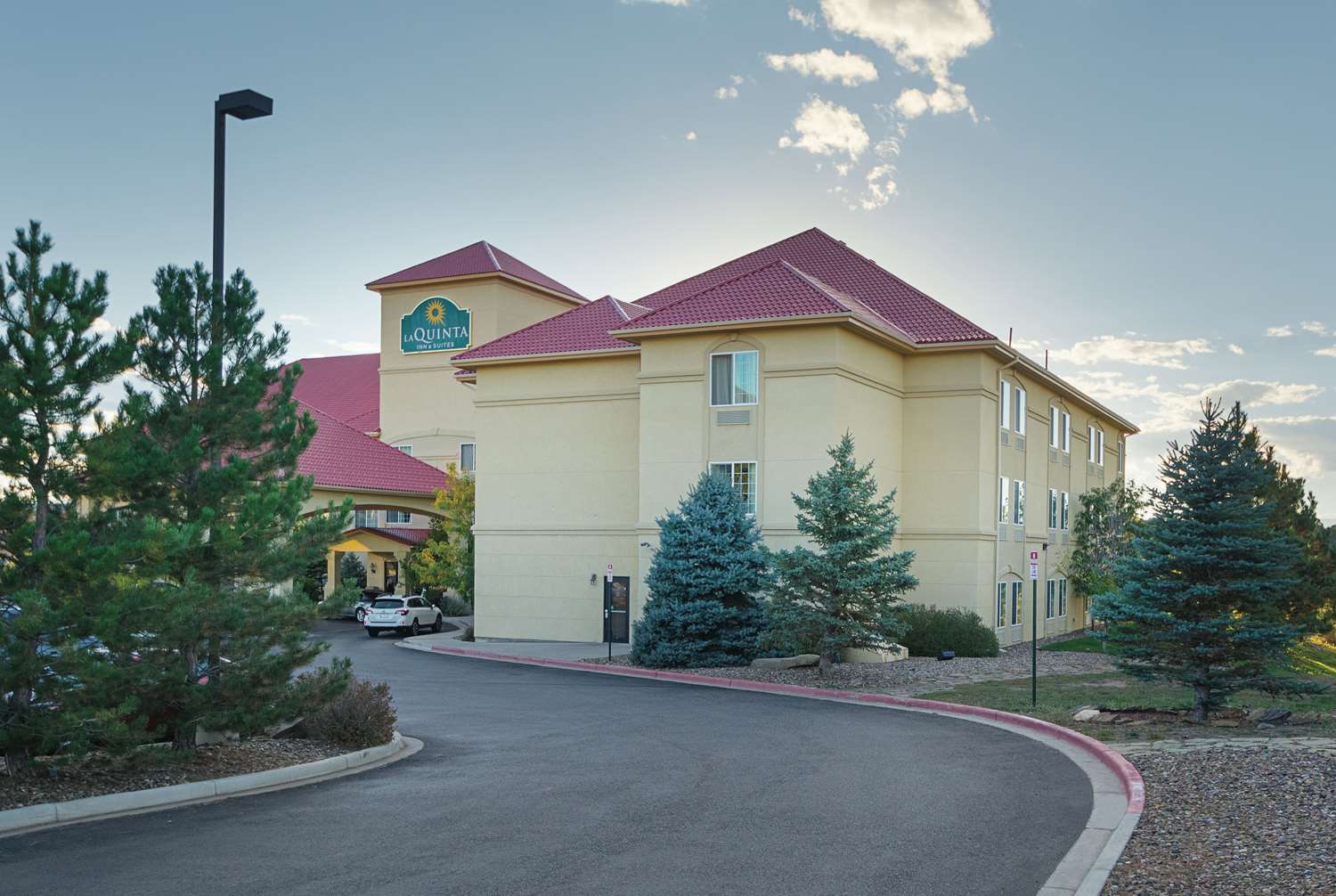 La Quinta Inn & Suites by Wyndham Trinidad 4/61