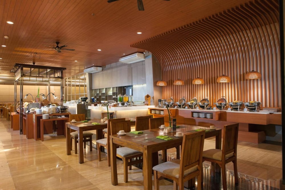 Hotel Santika Banyuwangi 34/50