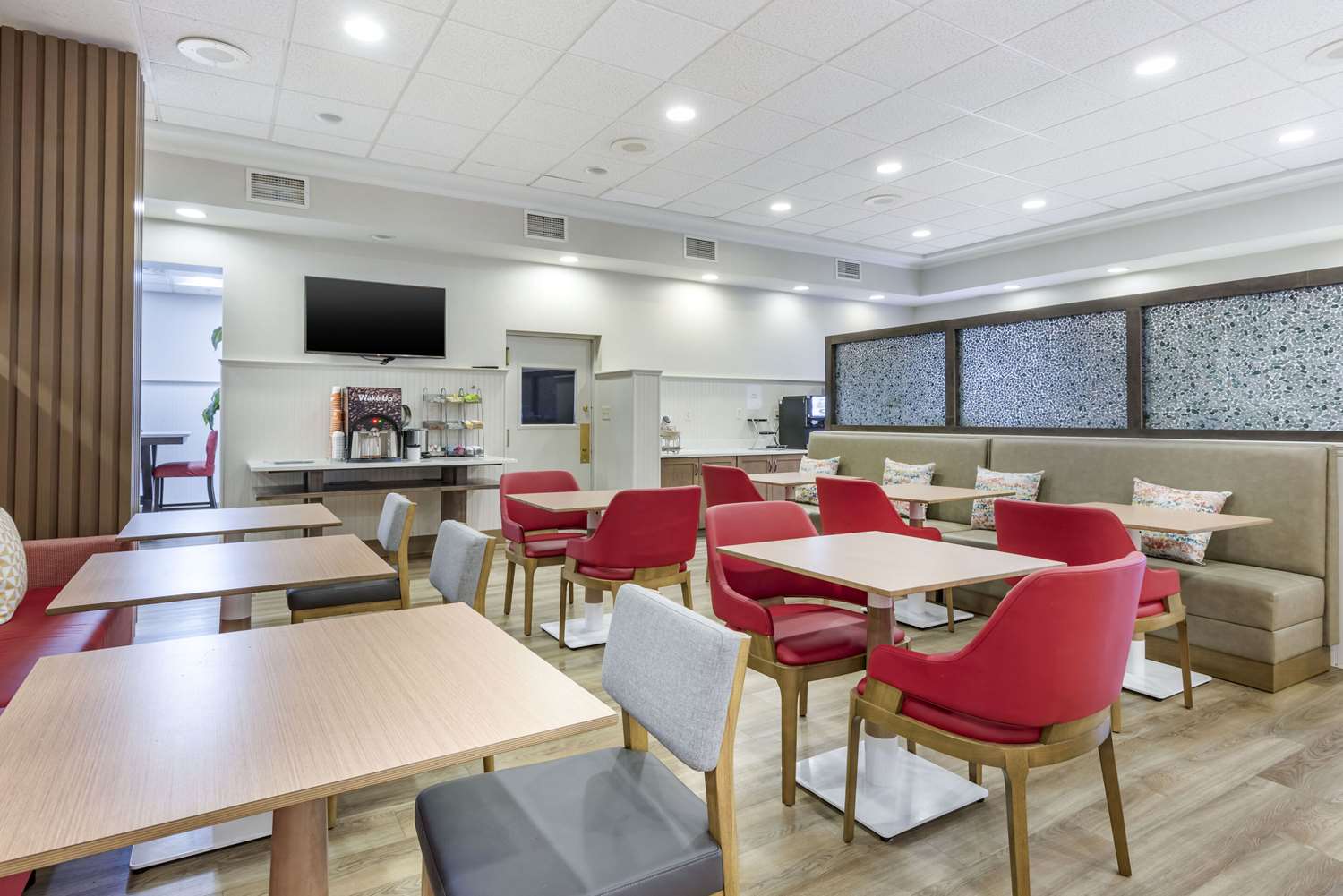 Comfort Suites Ocean City West 34/46
