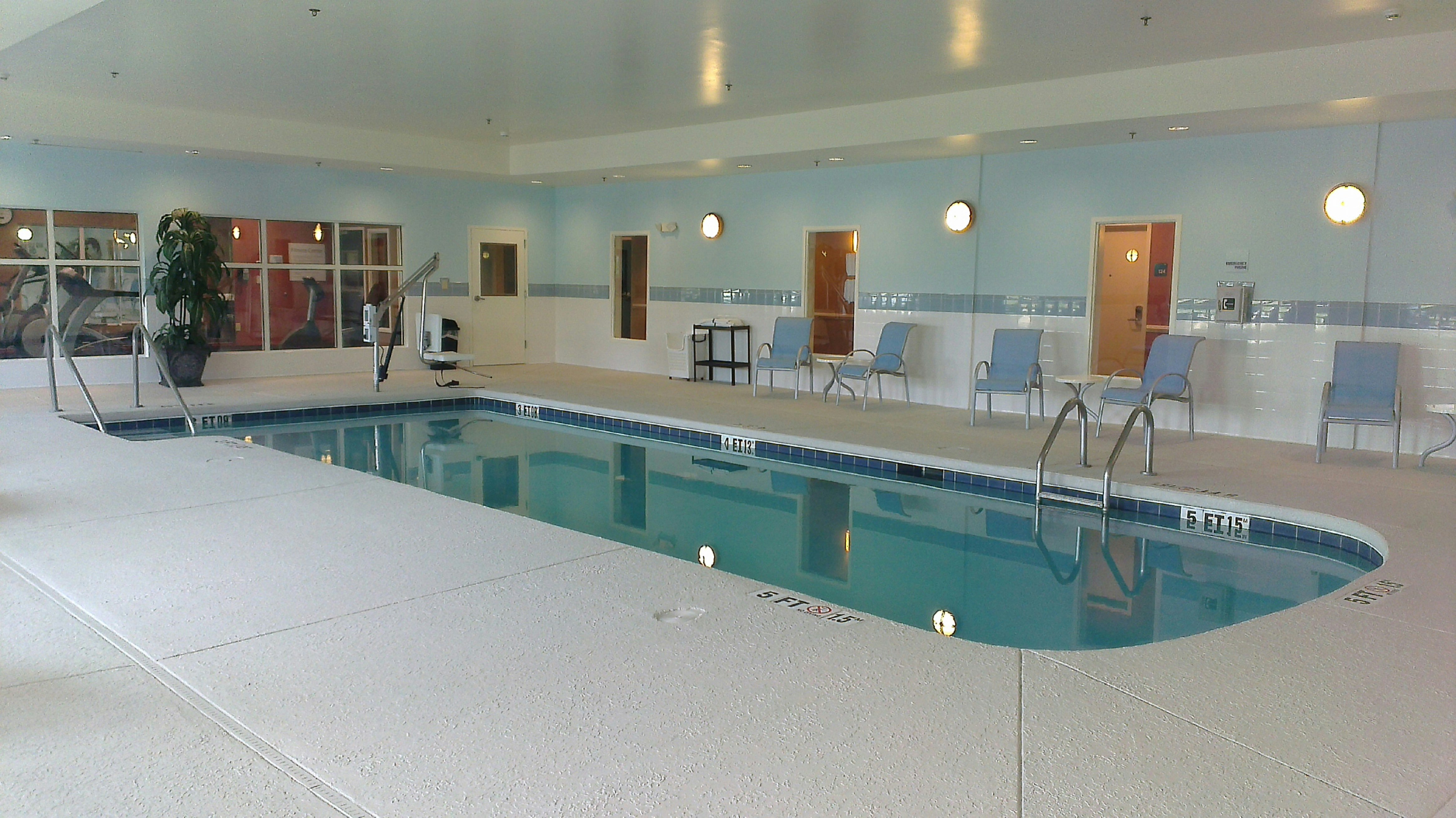 Holiday Inn Express Hotel Suites Smithfield Selma I 95 39/56