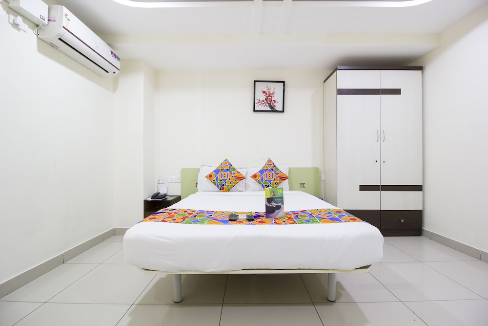 Fabhotel Siri Inn Madhapur 9/39