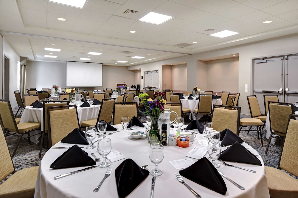 Hilton Garden Inn Ft Myers 55/63