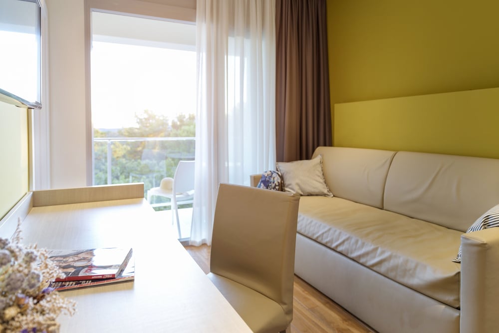 Crvena Luka Family Hotel 17/78