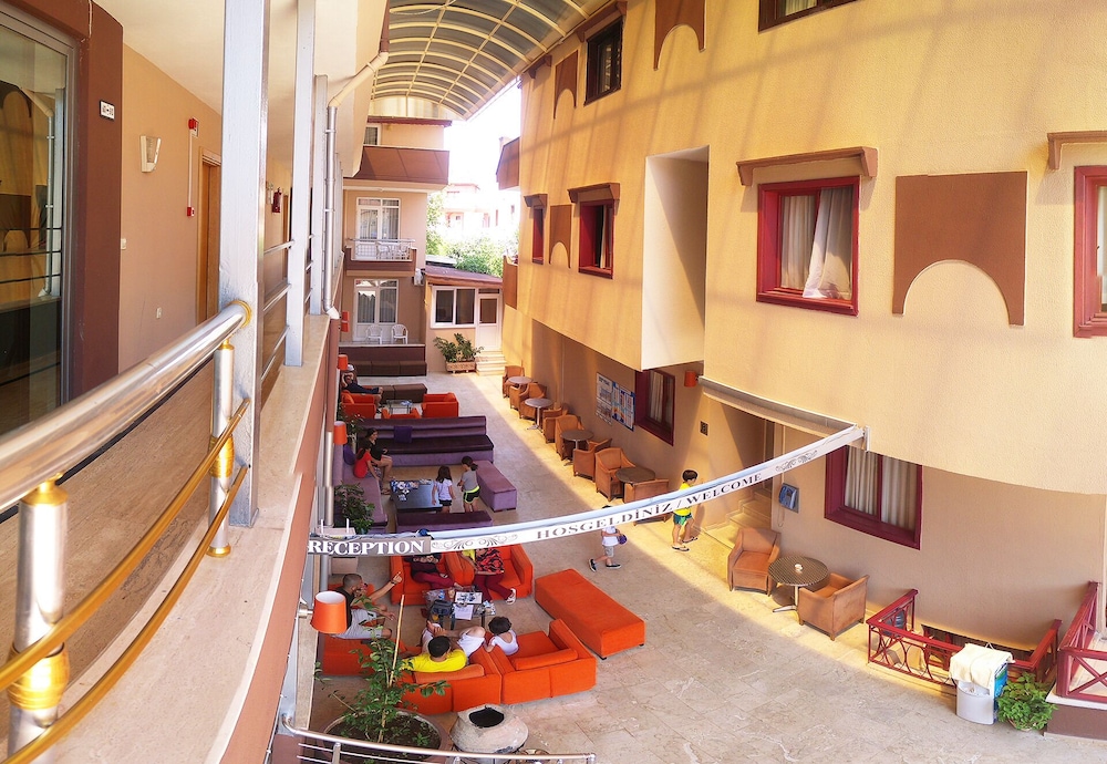 Himeros Beach Hotel 31/35