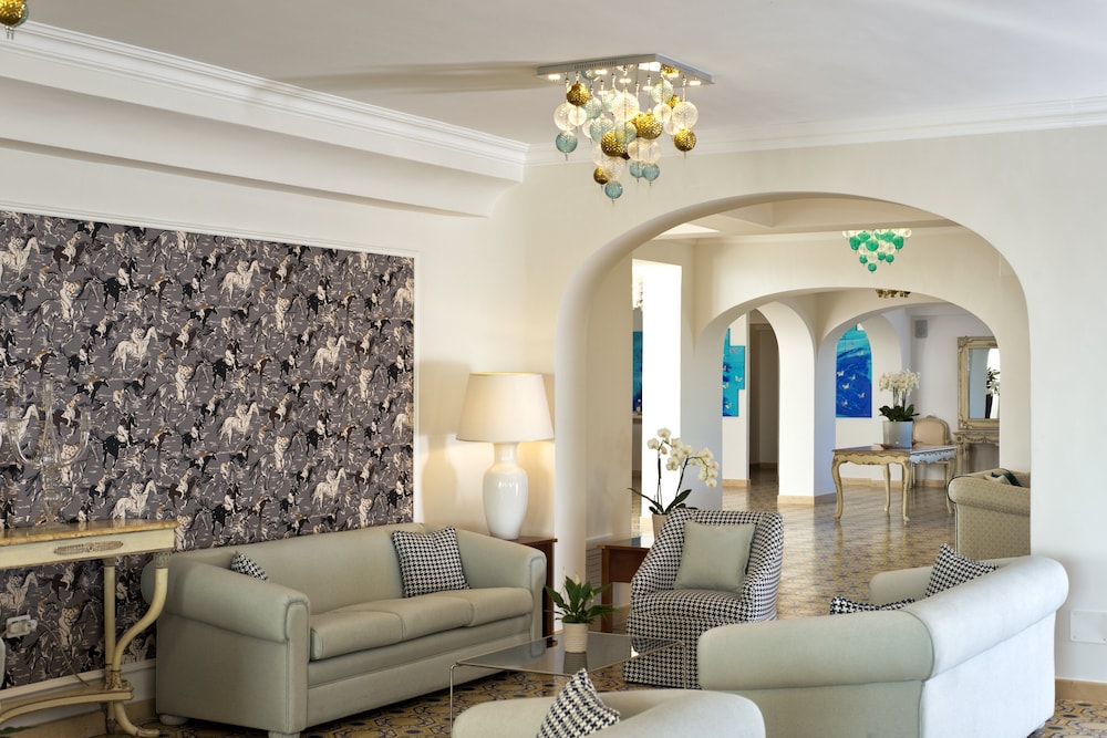 Albergo San Montano 37/54