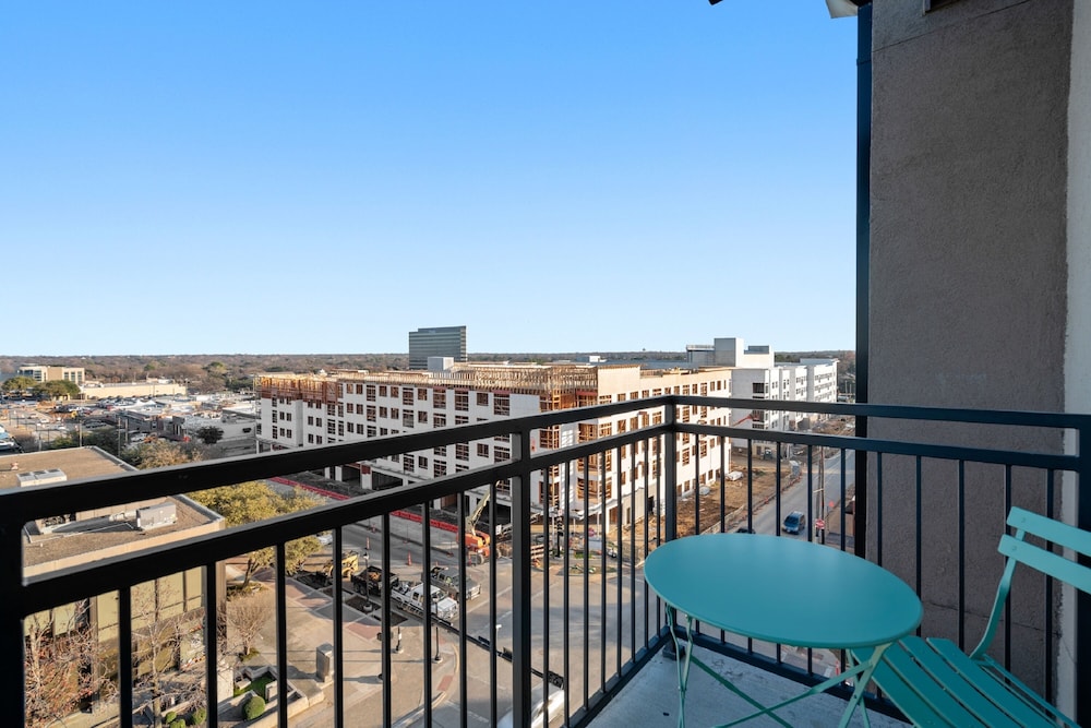 Kasa Arlington Dallas 34/45