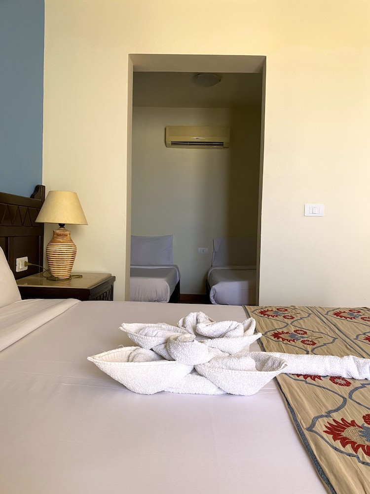 ONATTI Beach Resort - Marsa Alam 40/50