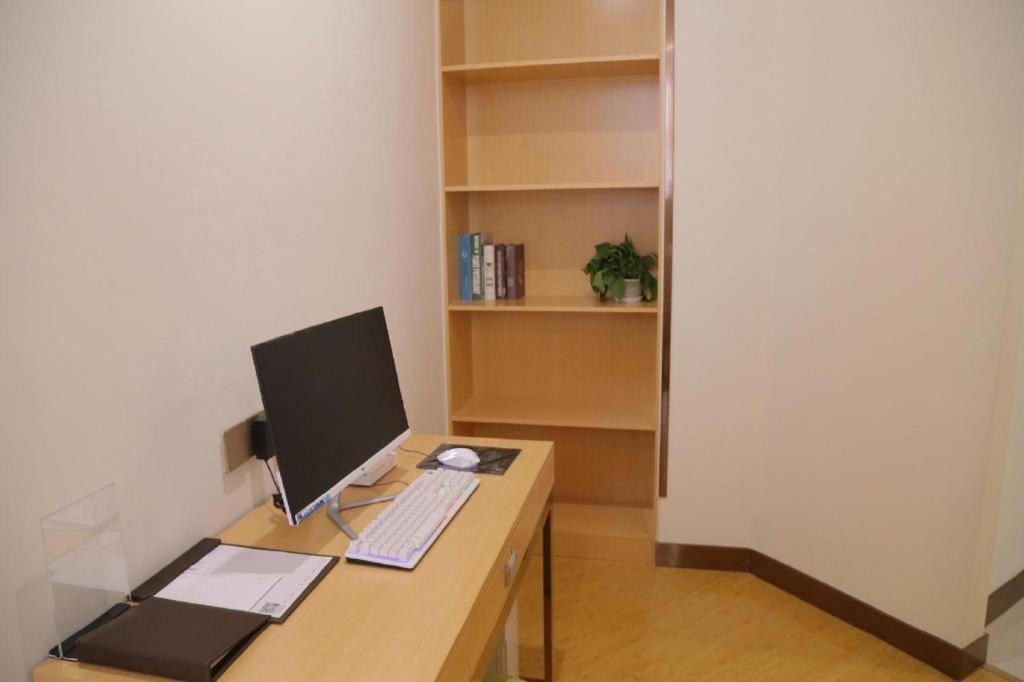GreenTree Inn Hefei Feidong County High Speed Rail Station Wuyue Plaza Express Hotel 33/50