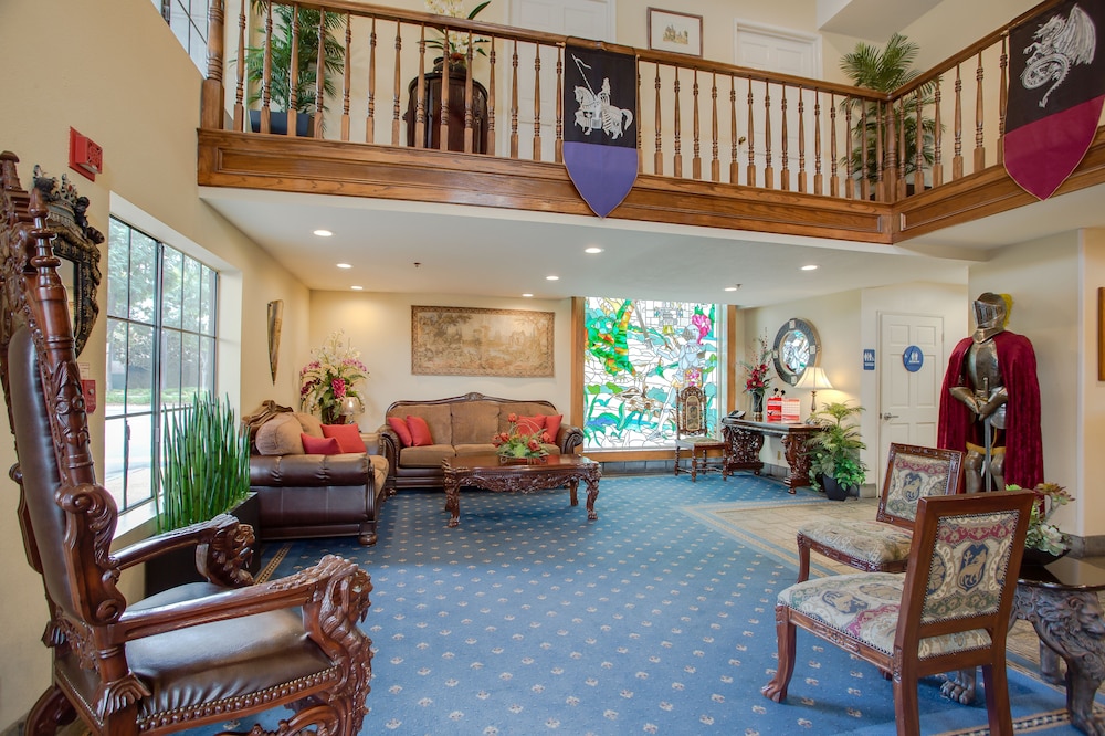Castle Inn And Suites 19/38