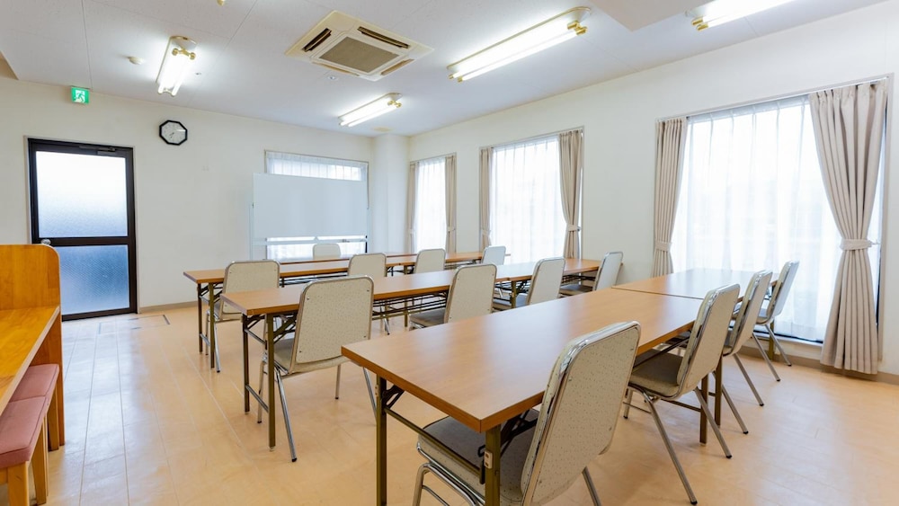Oyama Palace Hotel 37/41