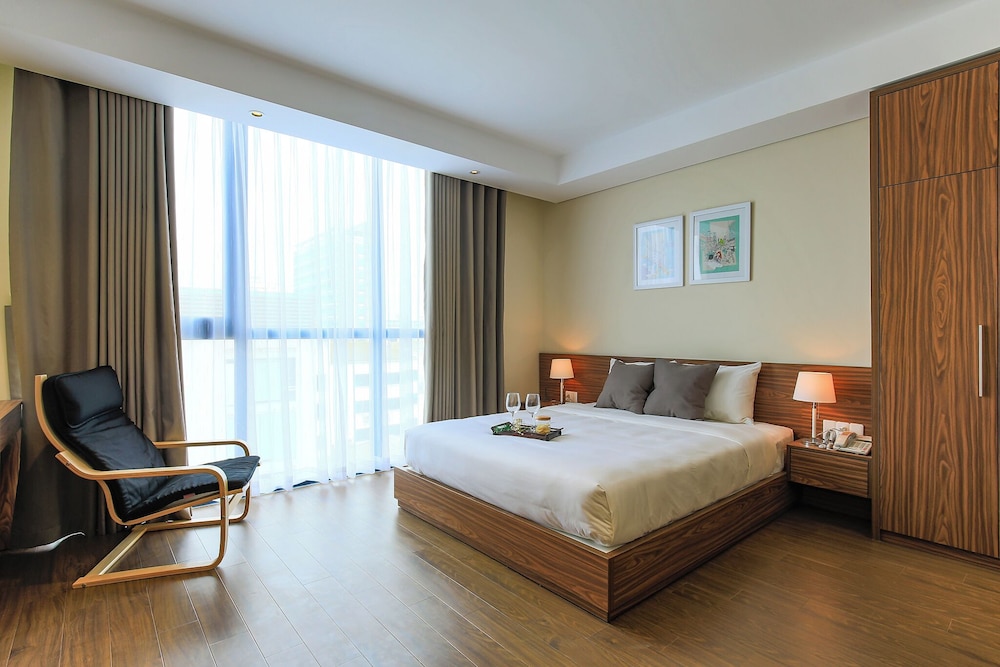 Aurora Serviced Apartments - Adults Only 16/39