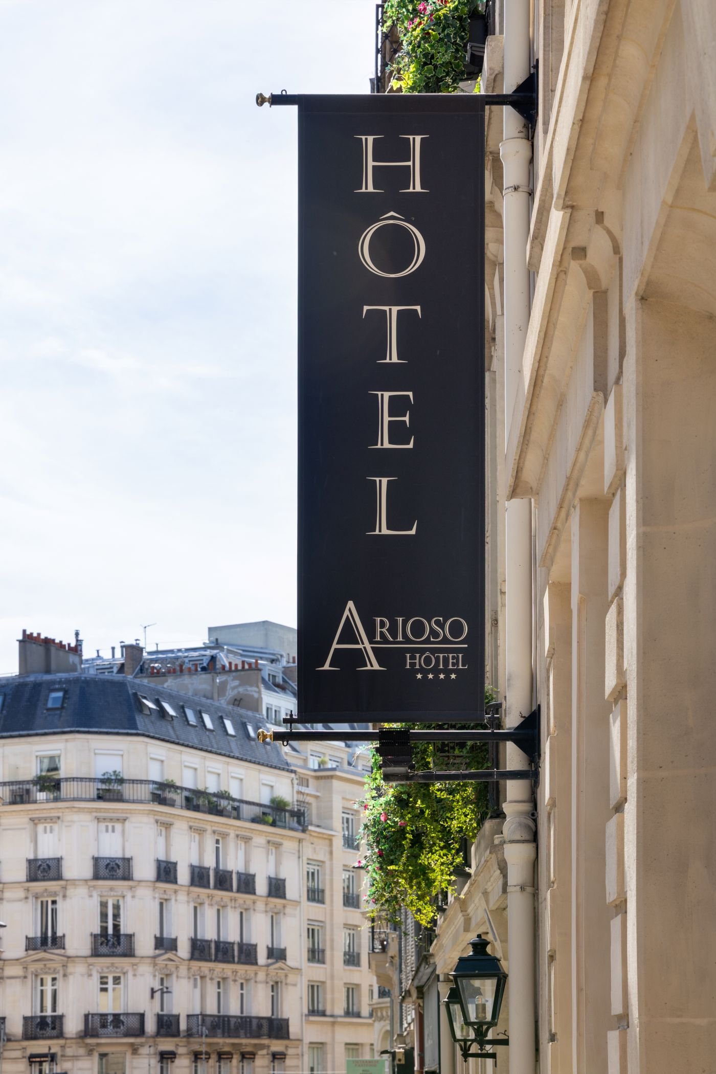 ARIOSO HOTEL in PARIS
