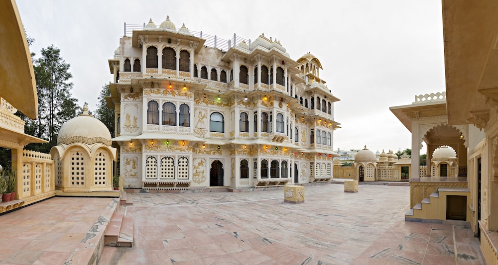 Chunda Palace 35/49