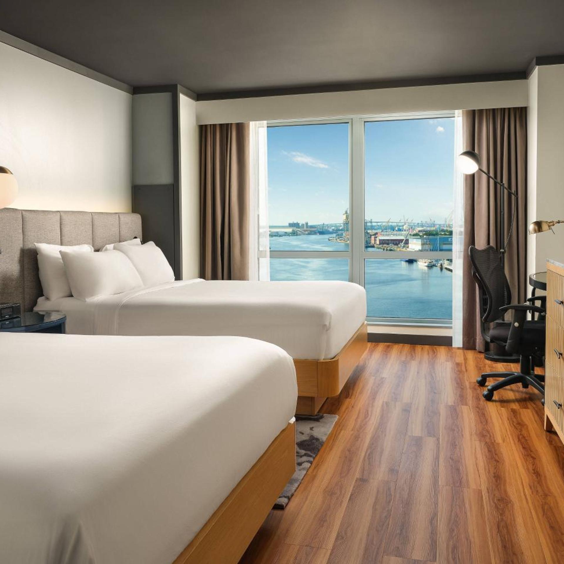 Room, 2 Queen Beds, Water View