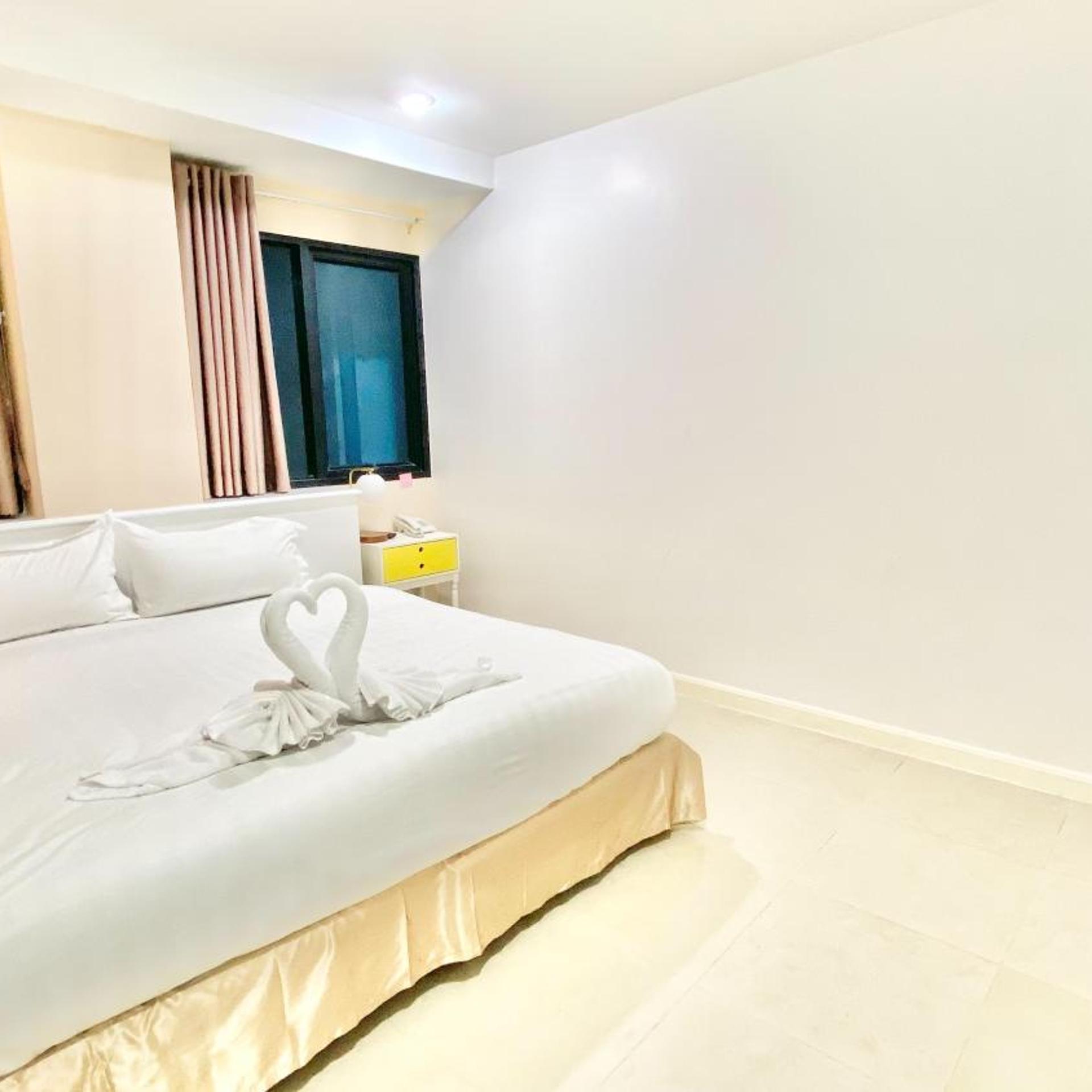 ABCYQ Hotel Bangkok 13/28