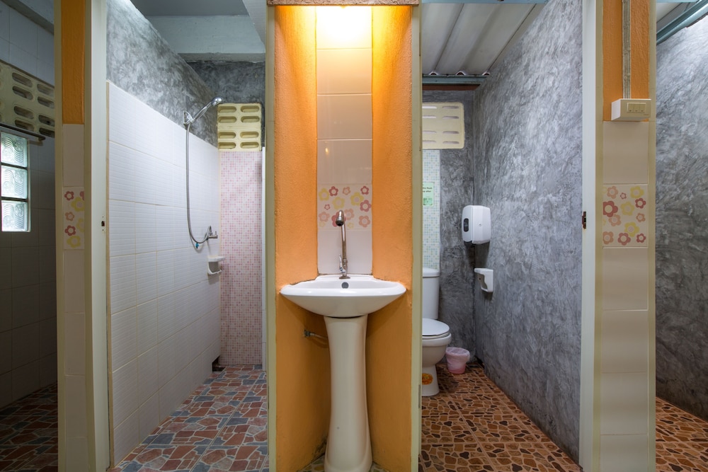 MIXED DORM, STANDARD