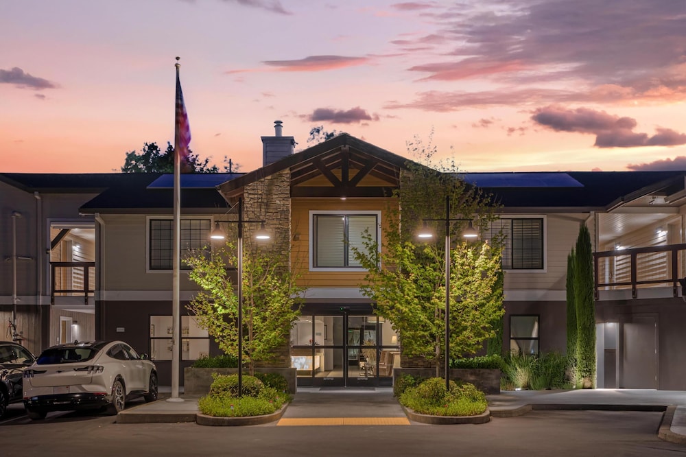 Best Western Plus Stevenson Manor in CALISTOGA - CA