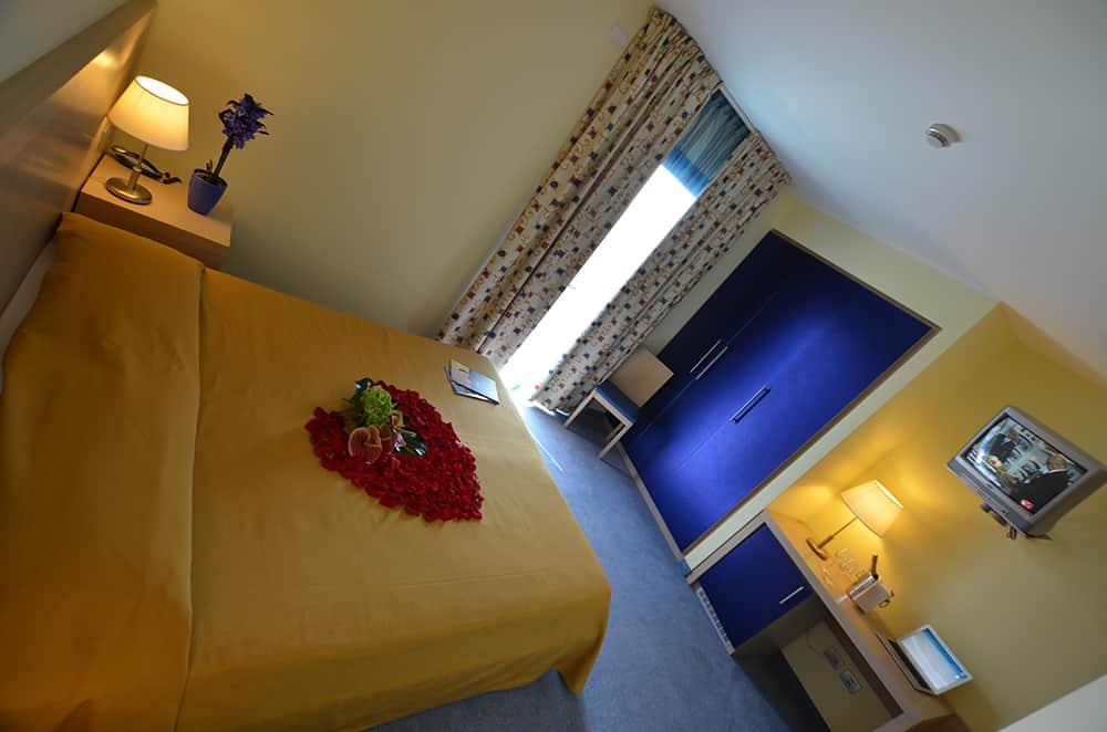 Hotel Cristallo 8/32