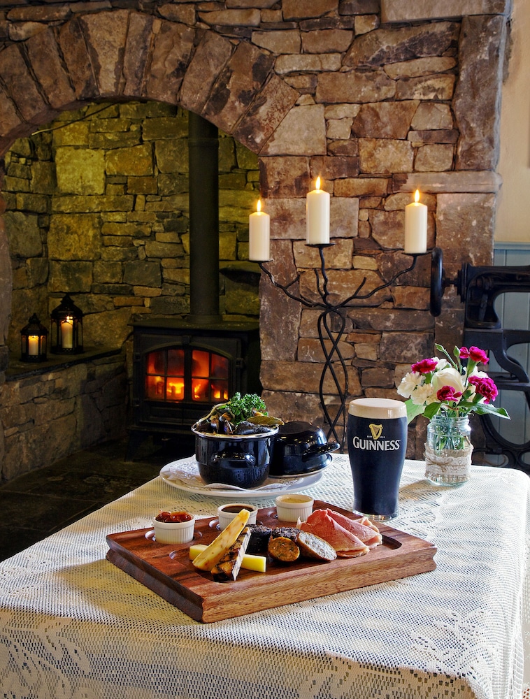 Fitzgeralds Woodlands House Hotel 26/36