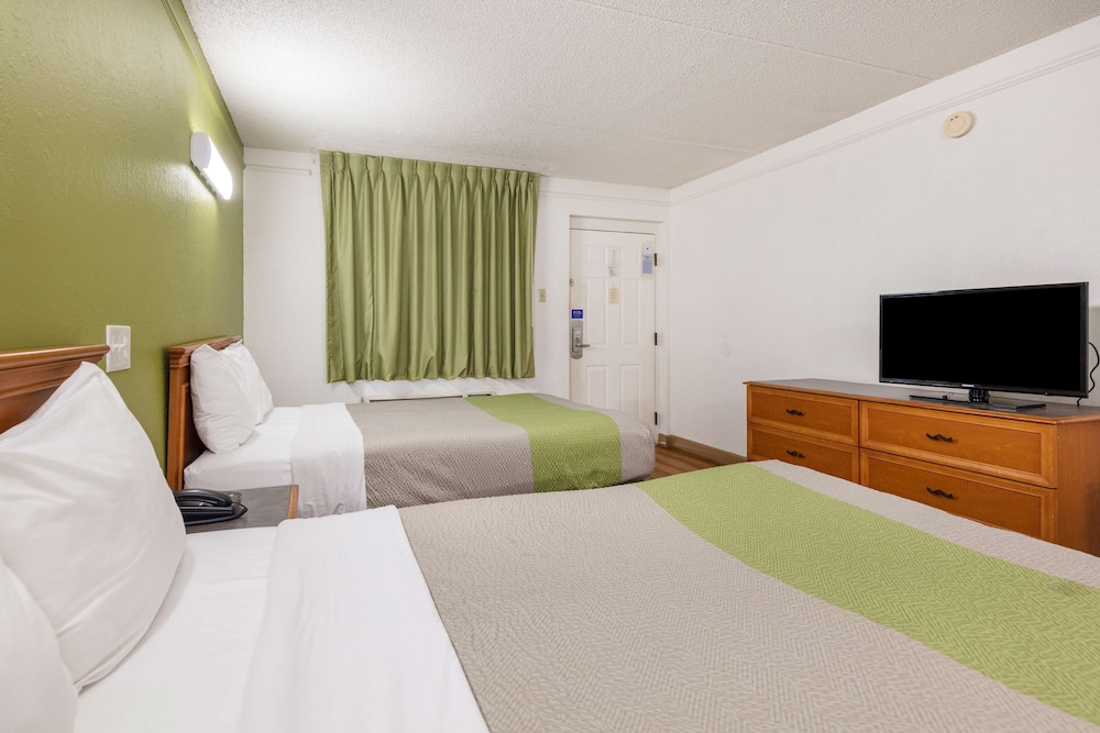 Motel6 Knoxville, TN 21/46
