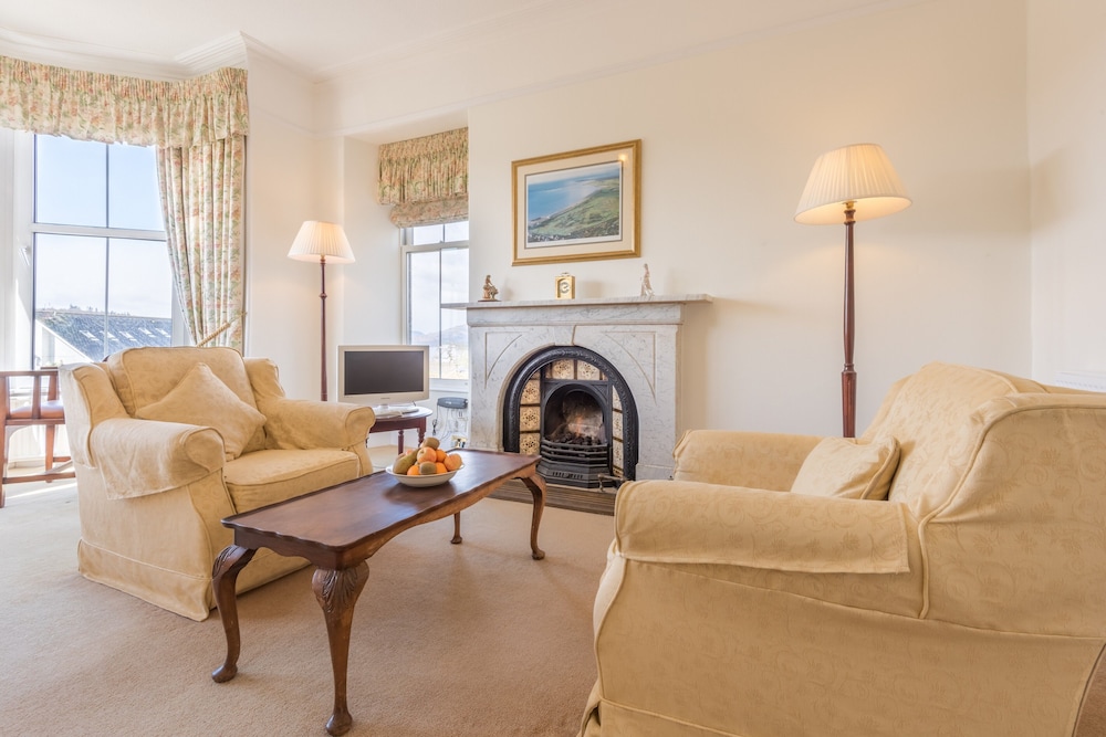 Blenheim Lodge 23/50