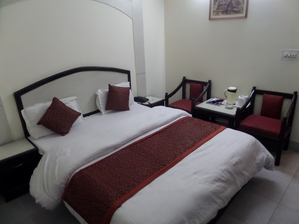 HOTEL DOON REGENCY 10/41