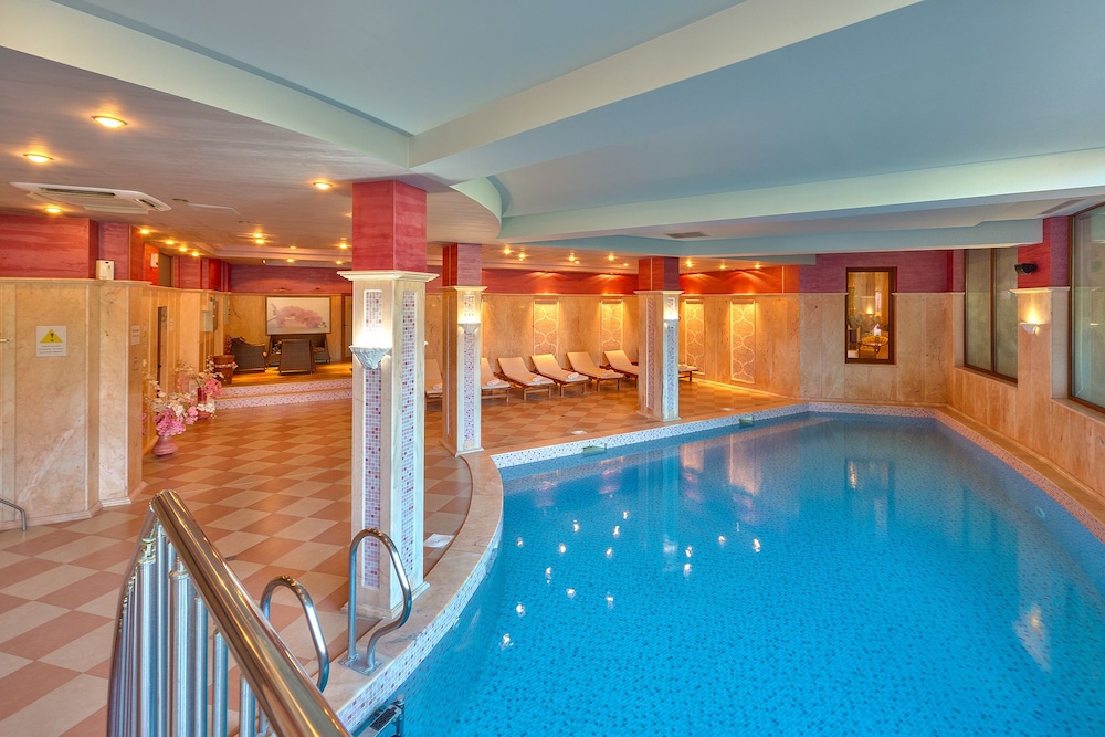 Hotel Club Central 24/49