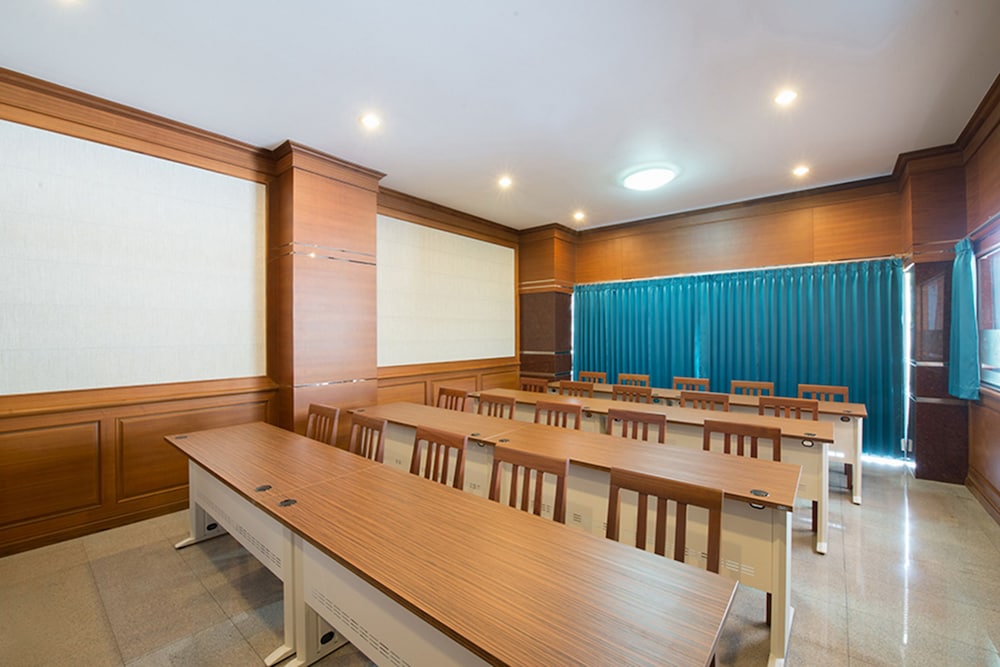 Nartsiri Residence And Hotel 30/35