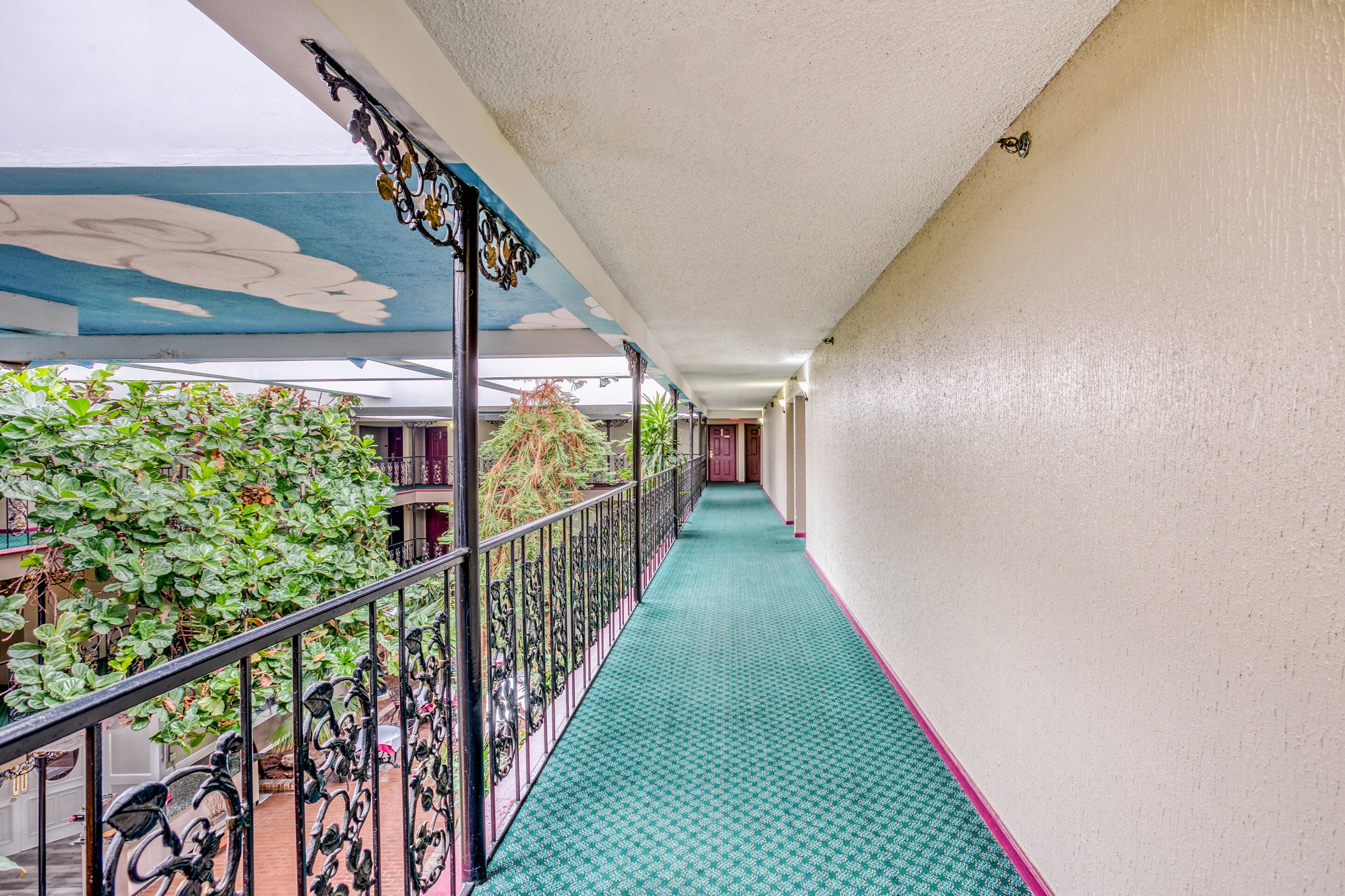 OYO Townhouse Tulsa Woodland Hills 27/30