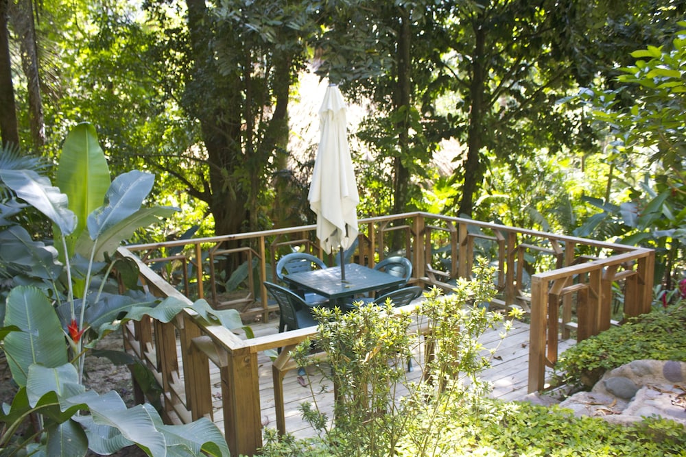 Villas Pico Bonito 56/66