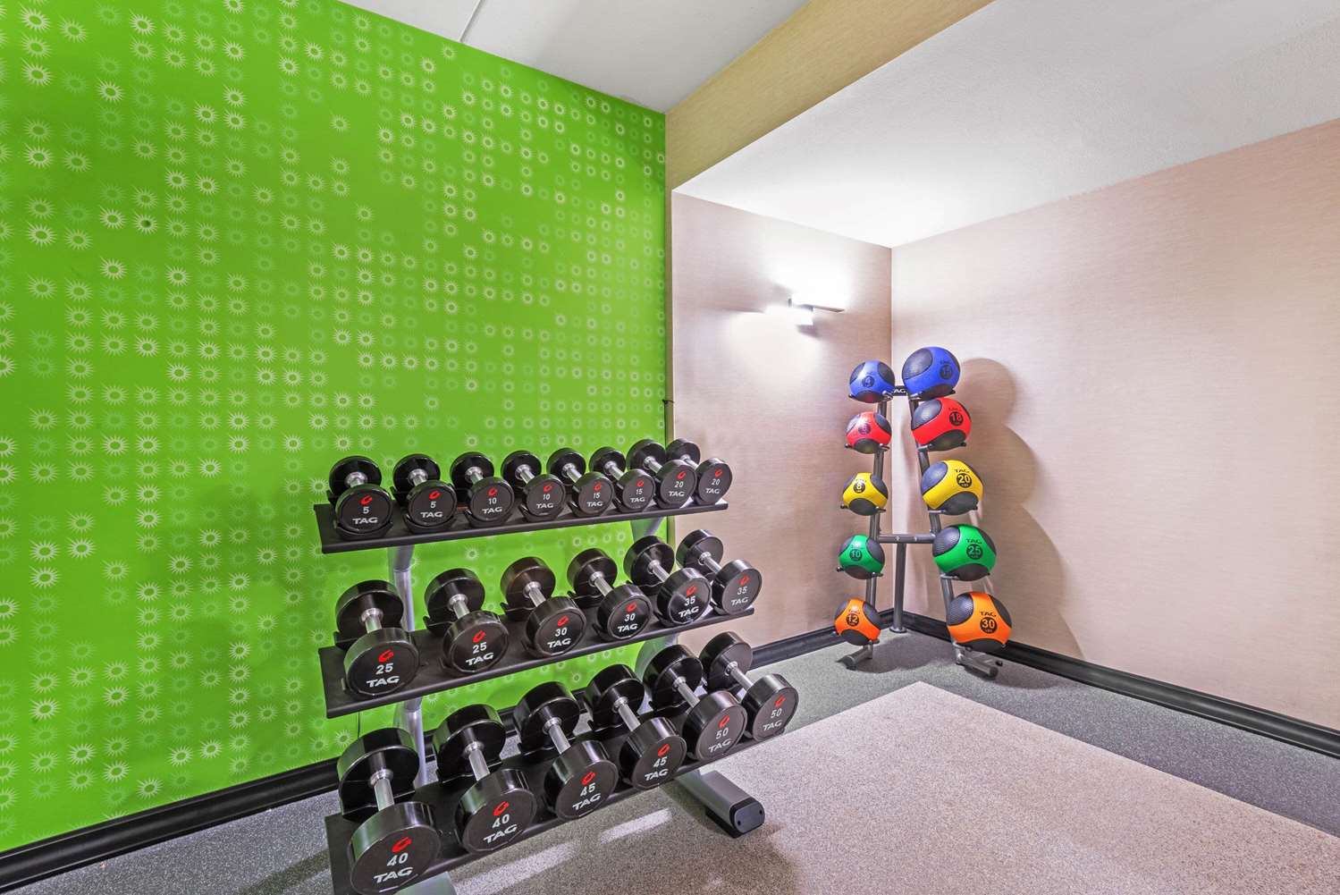 La Quinta Inn and Suites by Wyndham Jamestown 31/46