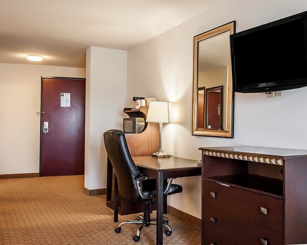 Comfort Suites Jackson Cape Girardeau 61/63