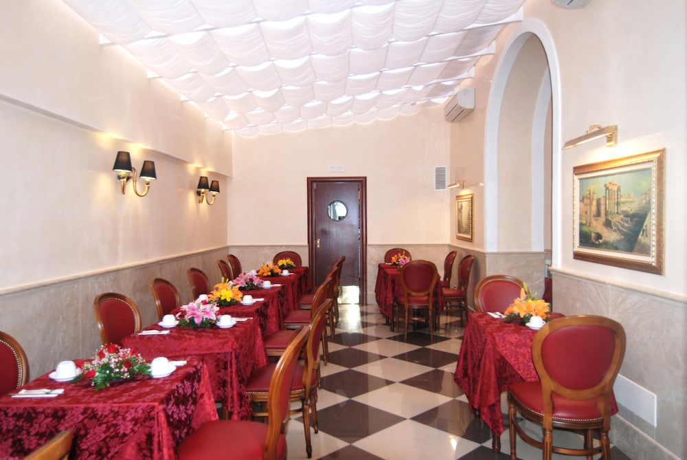 Hotel Contilia 59/66