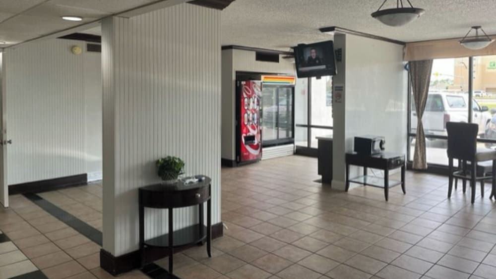 Hotel Baton Rouge Mid City 30/55