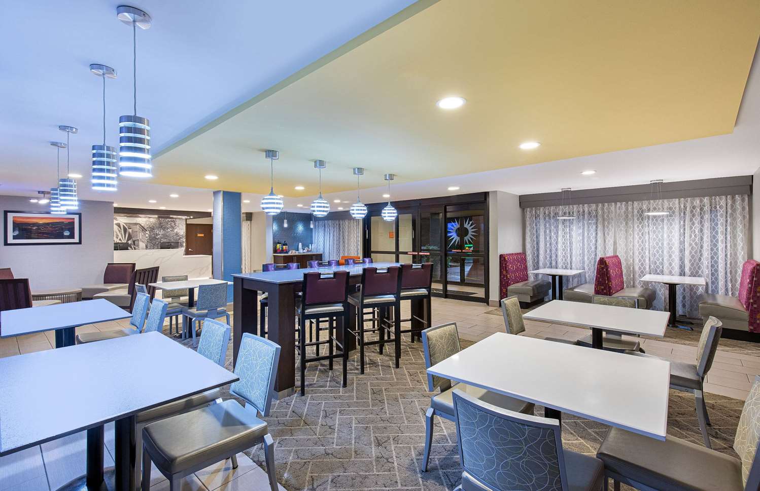 restaurant cafeteria