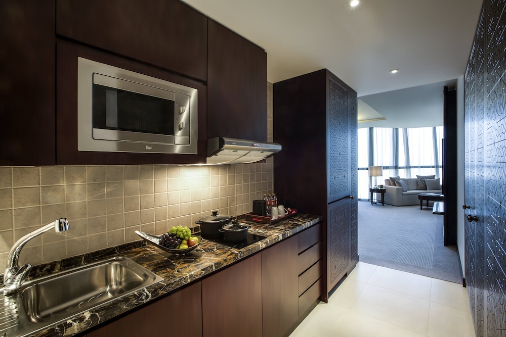 Basic, Residence, Studio, King Bed، Bab Al Qasr Residence 6/8