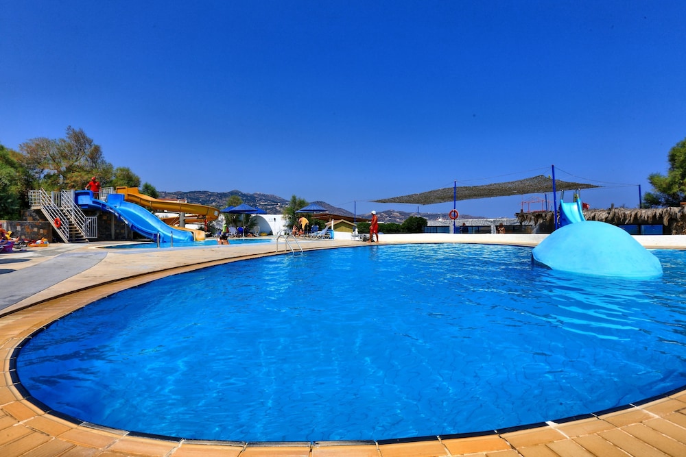 Apollonia Beach Resort and Spa in MALEVIZI