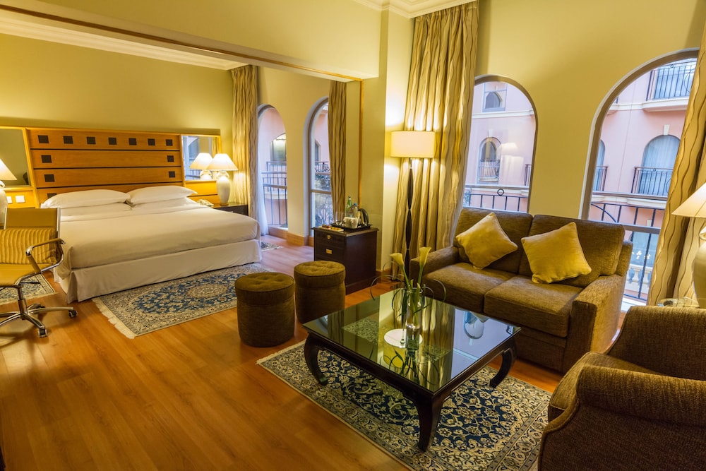 Sunday Suites Excelsior Hotel Deira (formerly Sheraton Deira) 52/70