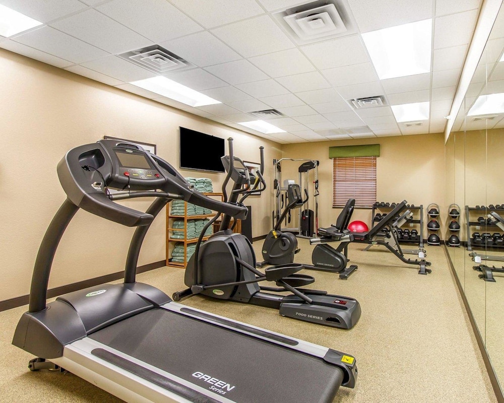 MainStay Suites Stanley 22/46