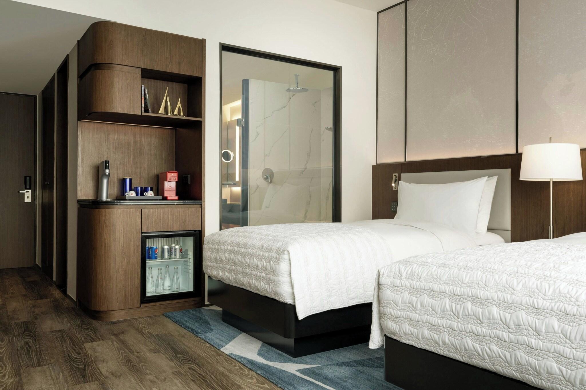 Standard, Twin Beds