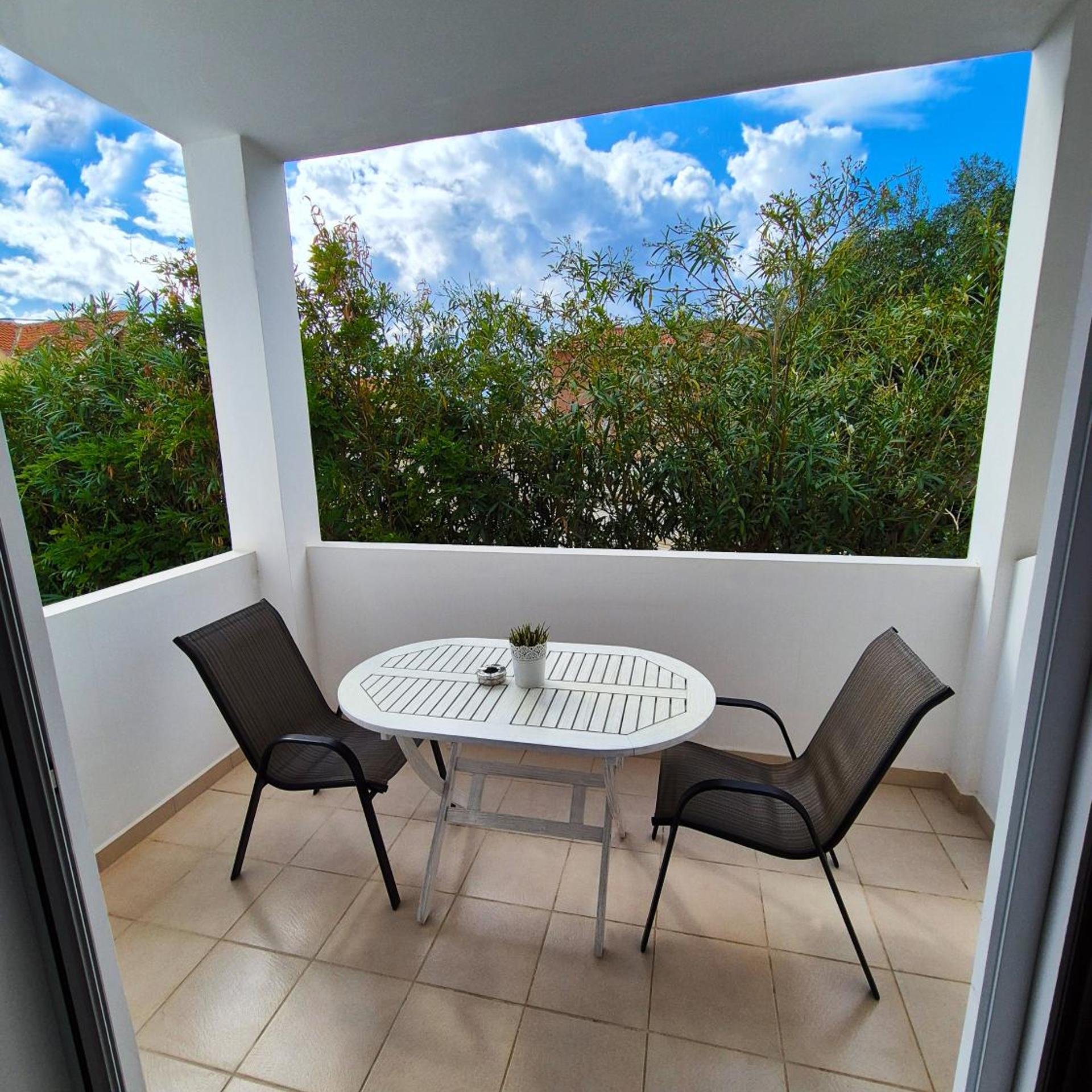 Natalies Hotel and Apartments 42/54
