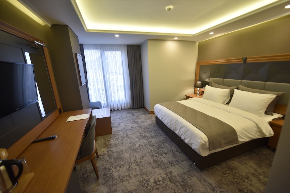 Four Seven Hotel 9/36