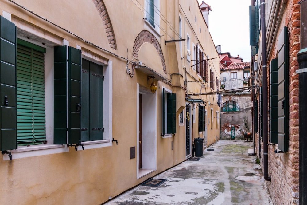 Corderie de la Tana Biennale Exhibition 3/28